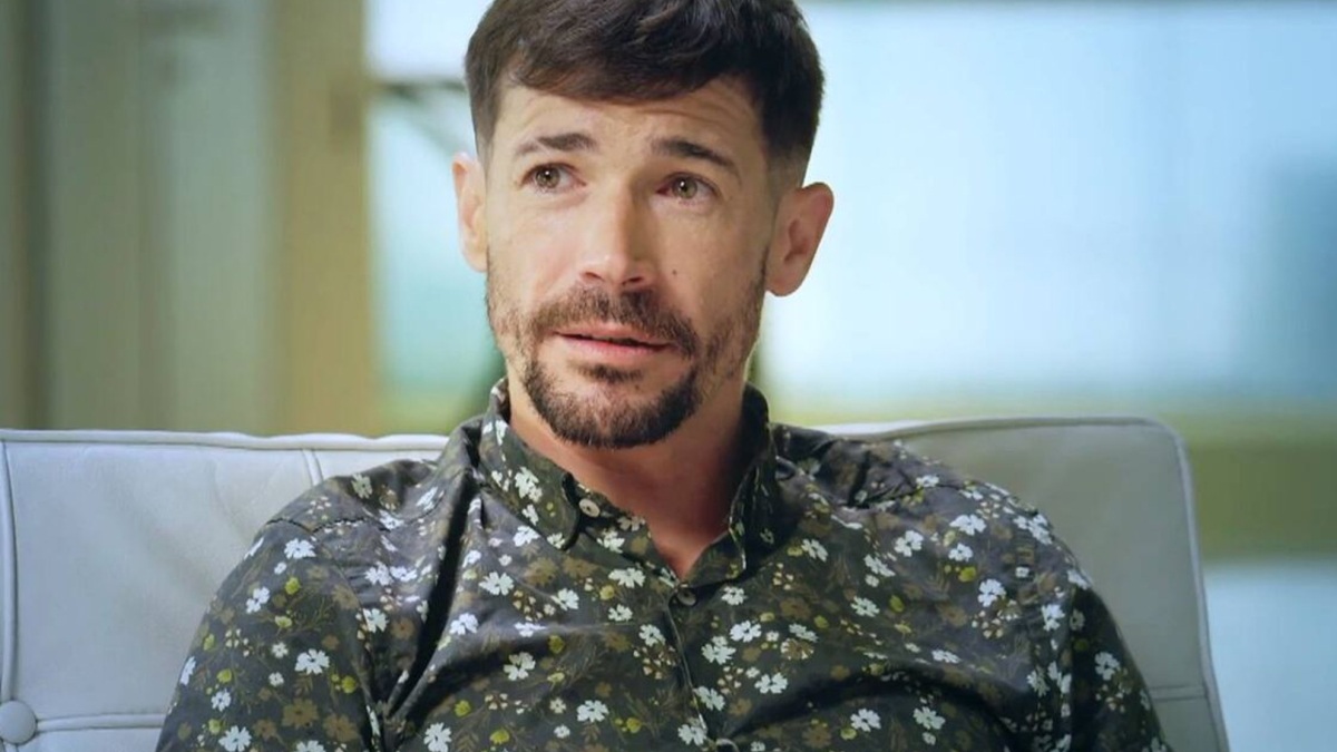 Juan José Ballesta reaparece y se rompe en televisión: "Me dieron una paliza de gratis"