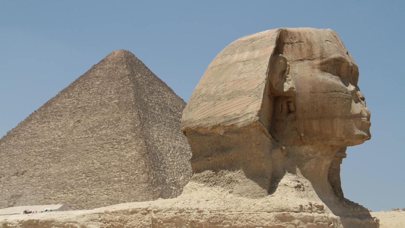 Hallazgo en Egipto: un estudio revela una posible segunda esfinge oculta junto a las pirámides