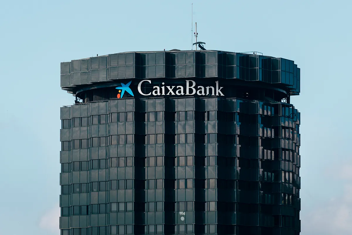 CaixaBank, el banco favorito en plena corrección del sector