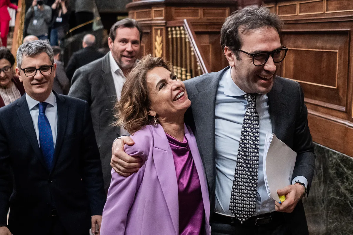 Sánchez sitúa la economía en el centro al elevar a Cuerpo a vicepresidente primero