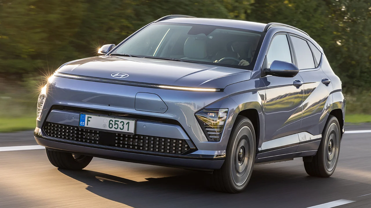 Más de 18.000 € de descuento y 510 km de autonomía para el Hyundai Kona con etiqueta CERO que desafía al KIA EV3