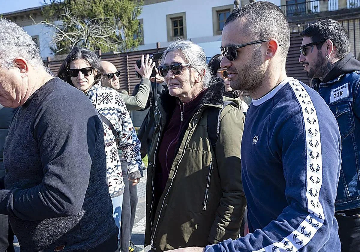 'Anboto' regresa al caserío que ETA usó para esconder armas