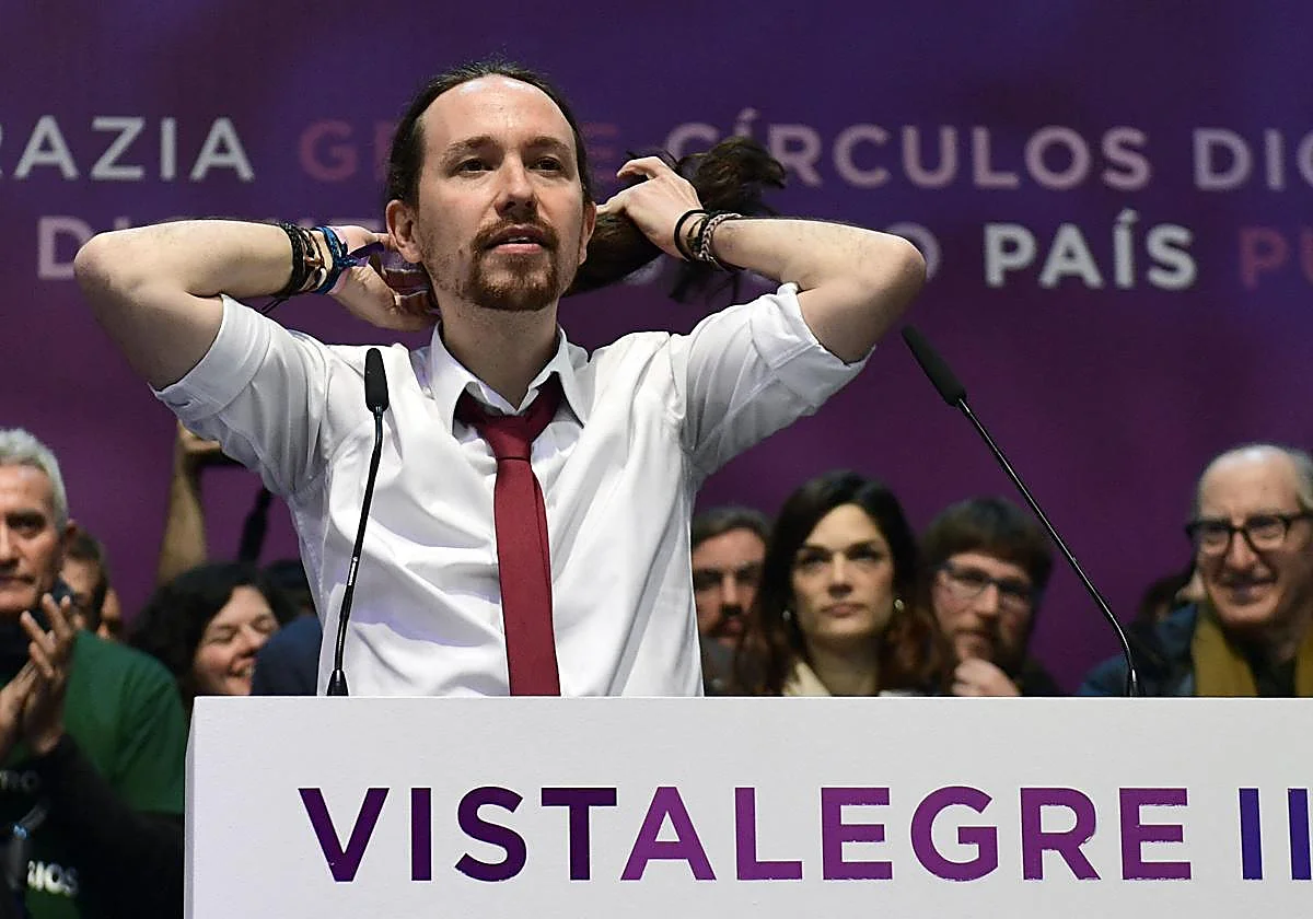 La lucha y el moño siguen