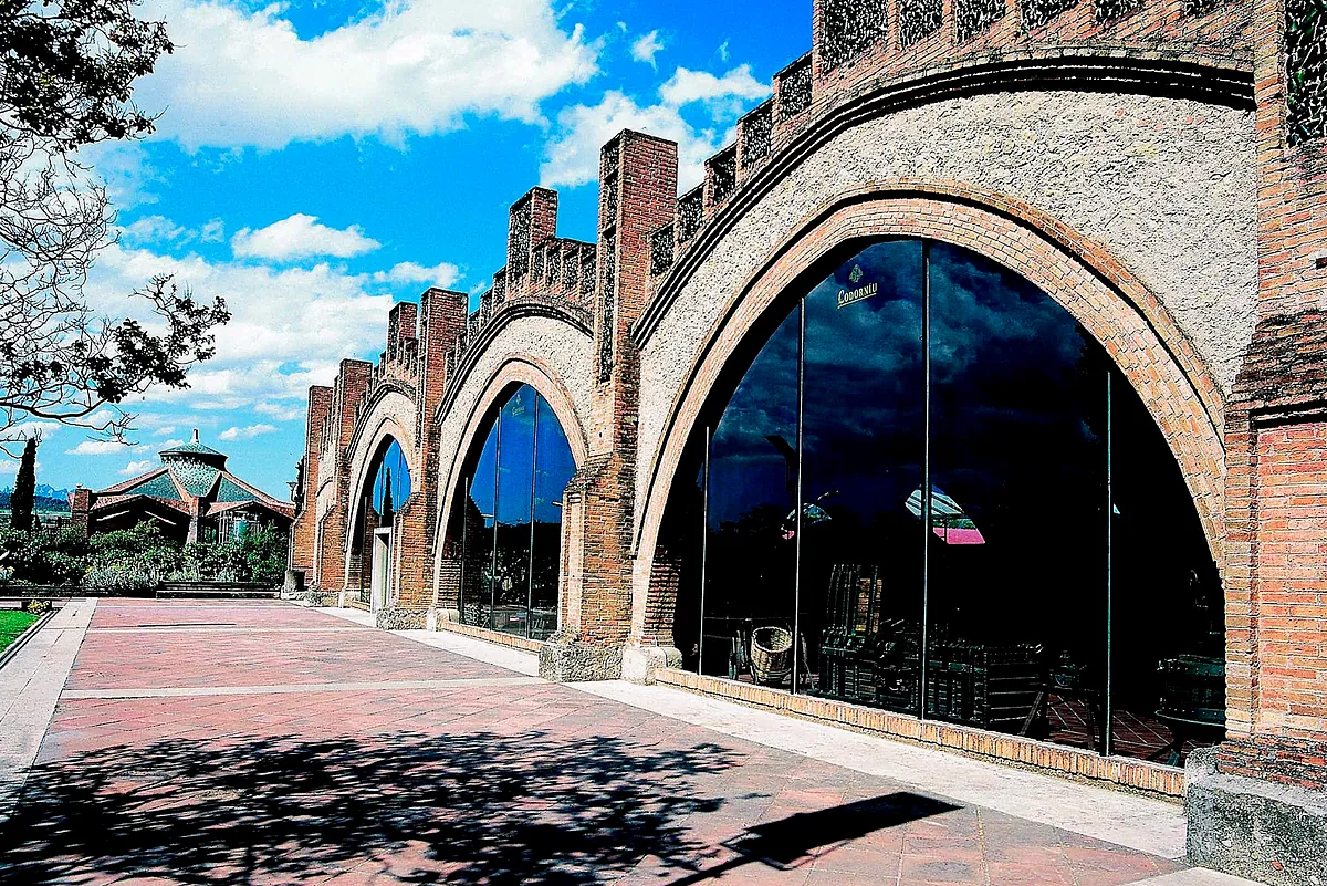 Carlyle espera ofertas por Codorníu después de Semana Santa