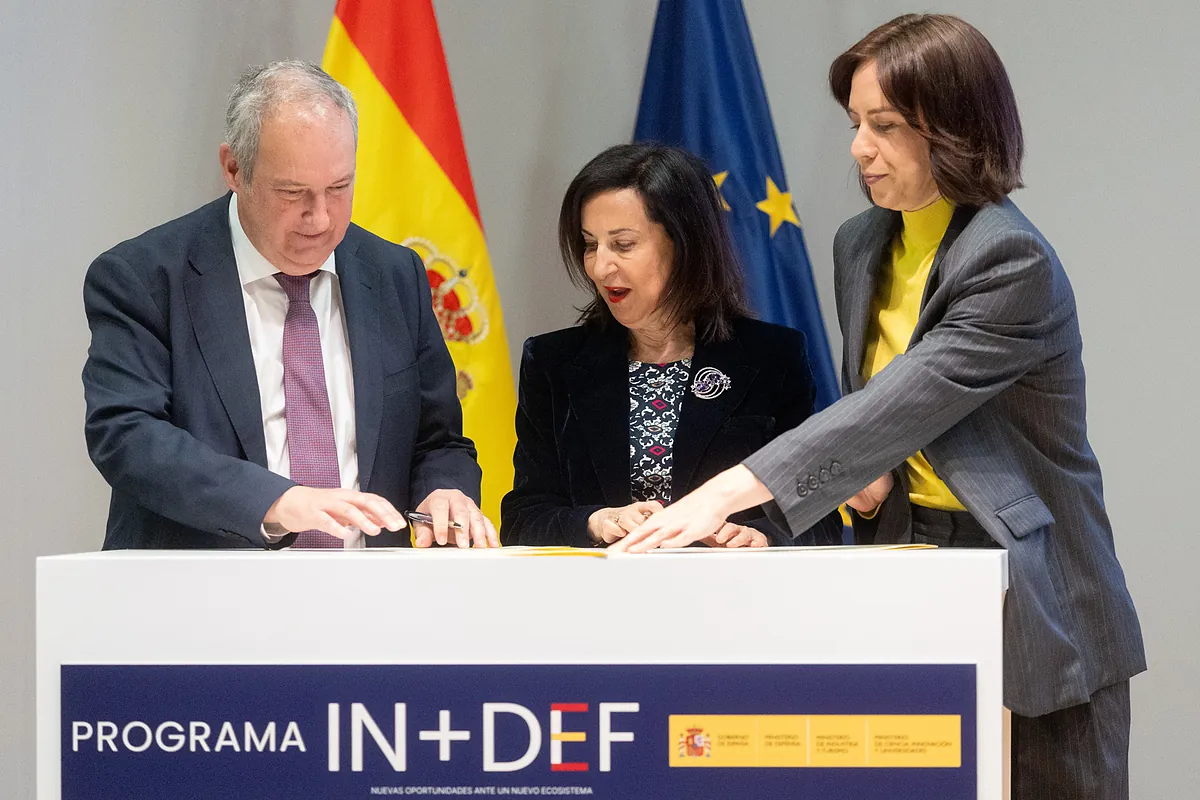 El Gobierno presenta un plan triministerial para potenciar la innovación de las pymes de Defensa