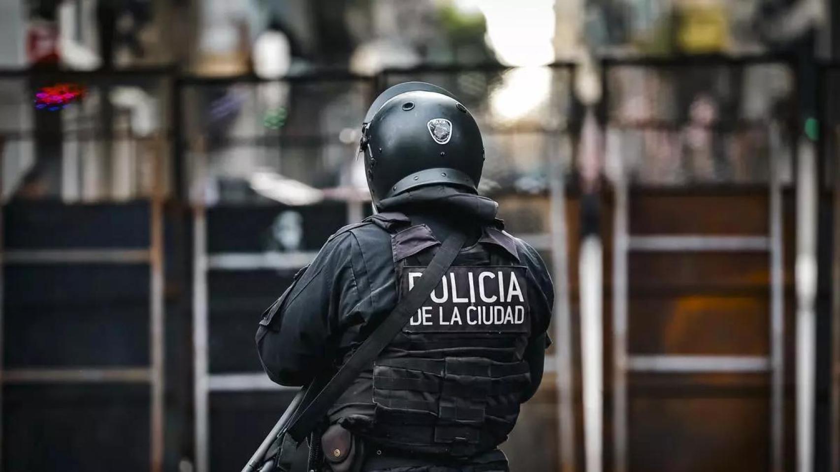 Un alumno entra armado con una escopeta a su colegio, mata a un compañero e hiere a otros dos en el noreste de Argentina