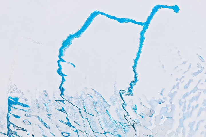 Seeing Blue During Schirmacher’s Summer Melt Season