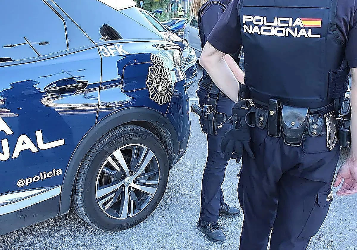 Atraco en un hotel de Fuengirola: encañona a la recepcionista y se marcha con el botín