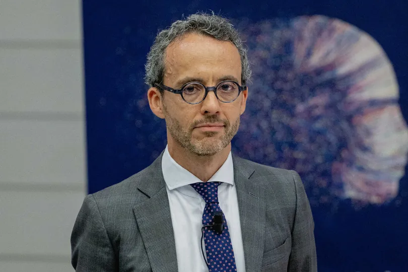 Harvey ficha en Cuatrecasas e incorpora a Omar Puertas para impulsar su IA