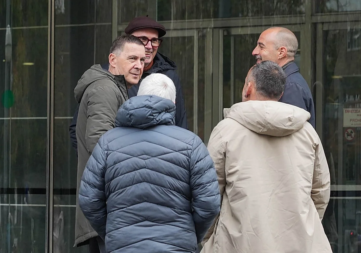 Arnaldo Otegi denuncia en un juzgado de Vitoria «amenazas de muerte»