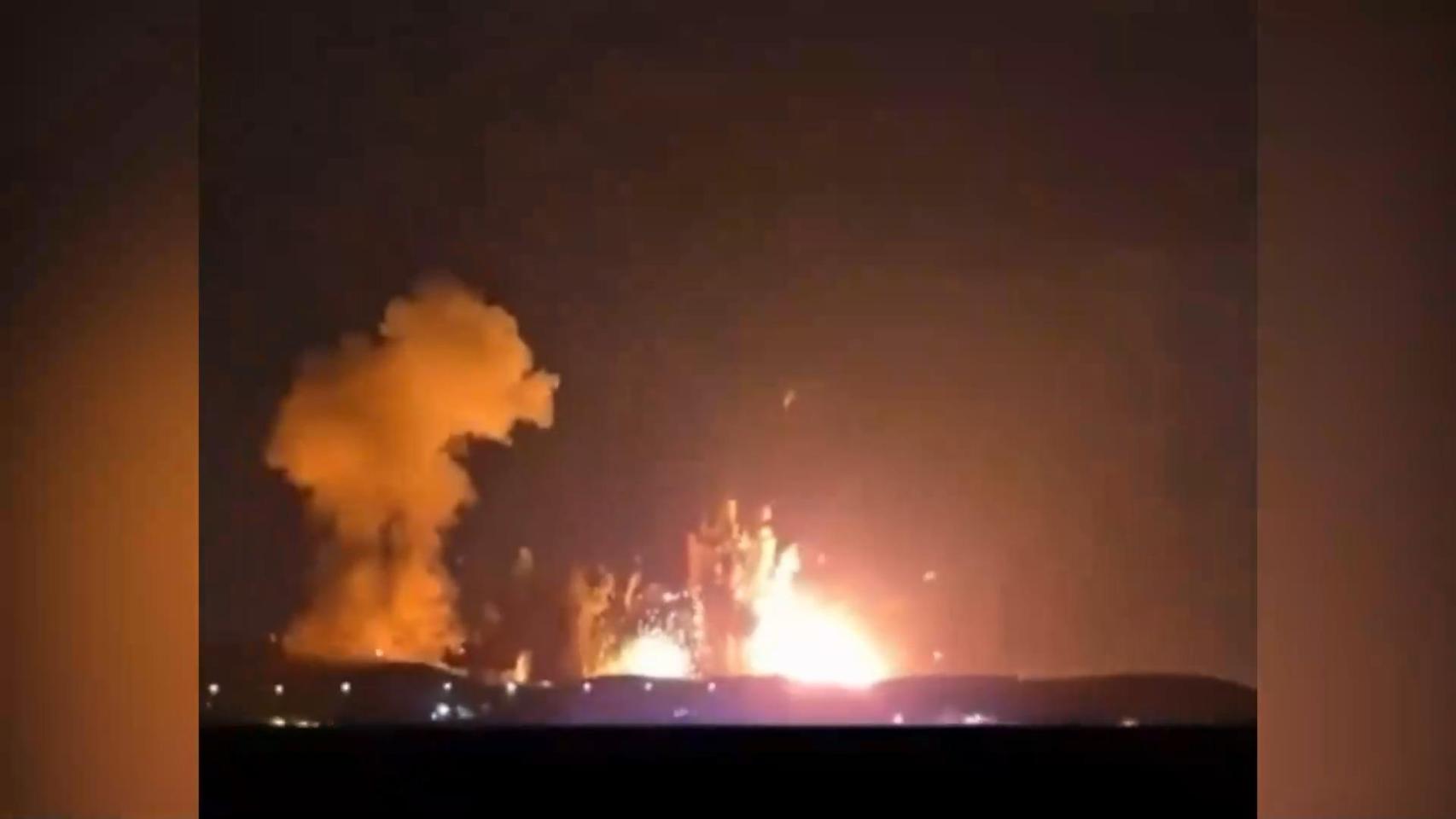 EEUU ataca Isfahán, sede del programa nuclear iraní, y vuela un arsenal subterráneo con bombas 'revienta-búnker'