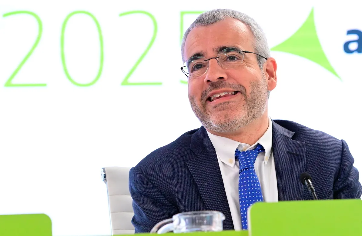 Aena aparca nuevas compras para digerir las adquisiciones de Río, Leeds y Newcastle