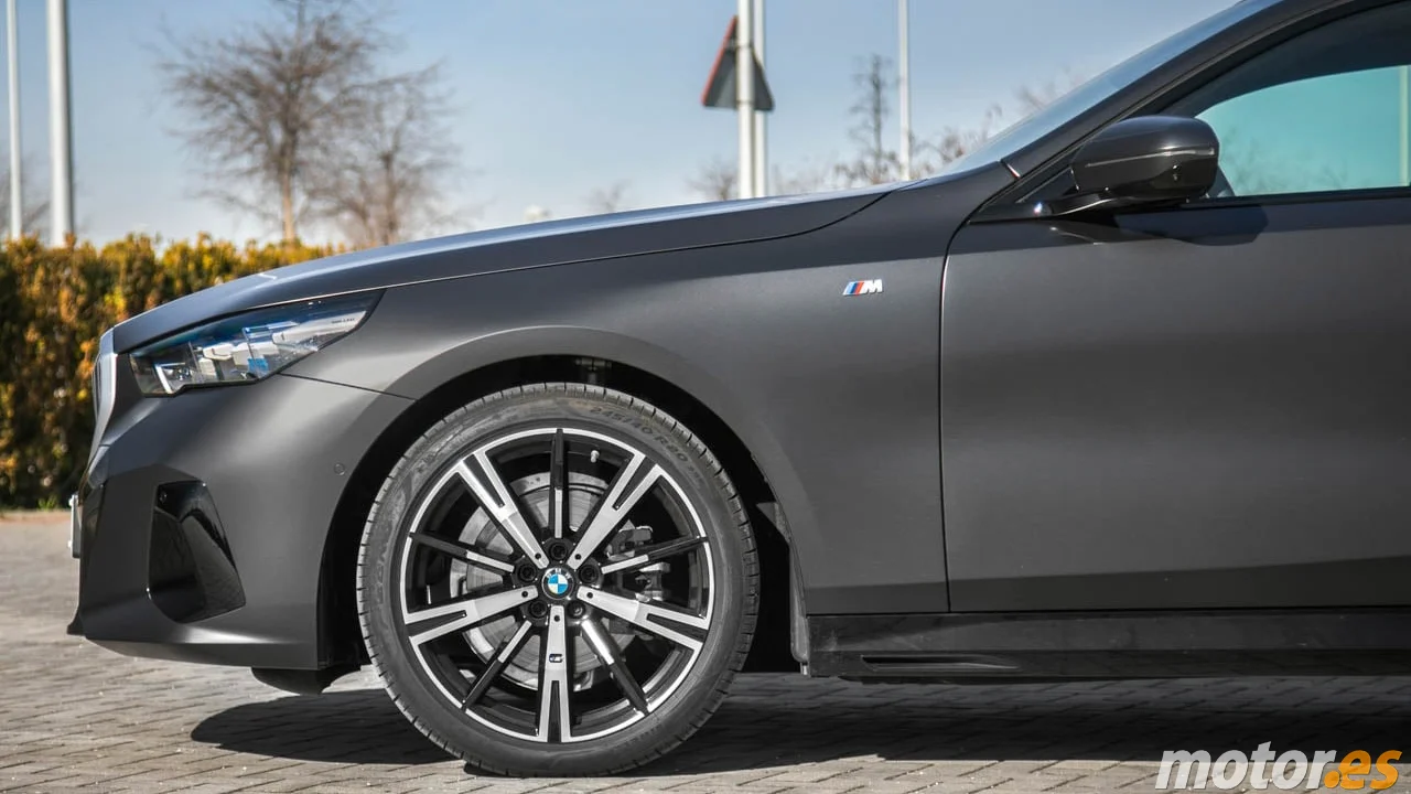 BMW quiere corregir su mayor error del downsizing en el nuevo Serie 5…con un diésel que nadie esperaba