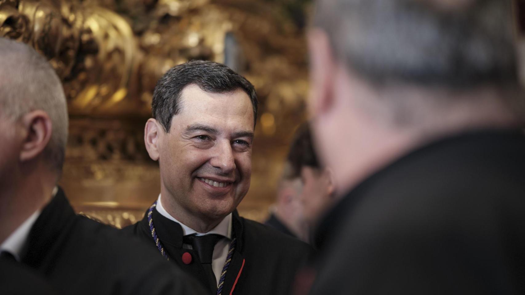 Juanma Moreno: "Cada Miércoles Santo me reencuentro con una tradición; tengo mucha ilusión"