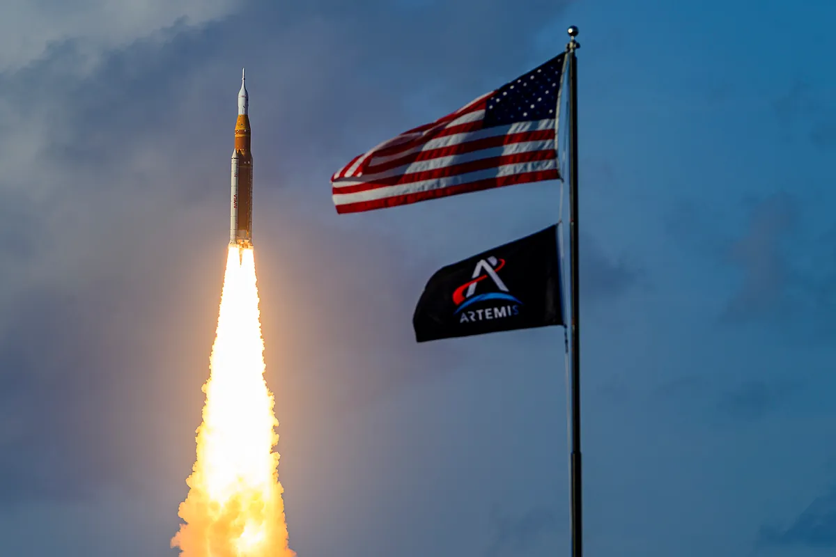 Los astronautas del Artemis II inician su viaje a la Luna