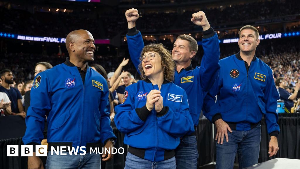 Artemis II: quiénes son los 4 astronautas que viajan a la Luna en la histórica misión de la NASA (y qué artículos personales llevan con ellos)