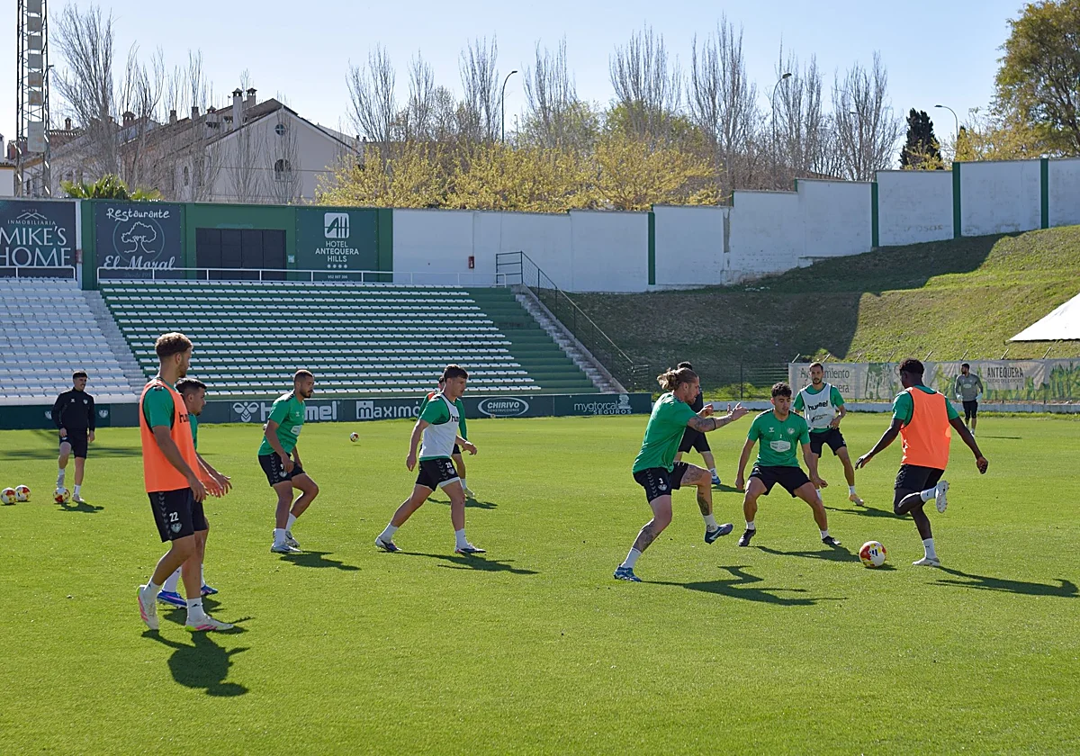 Primera RFEF: los malagueños, con ganas de redención y con citas en casa