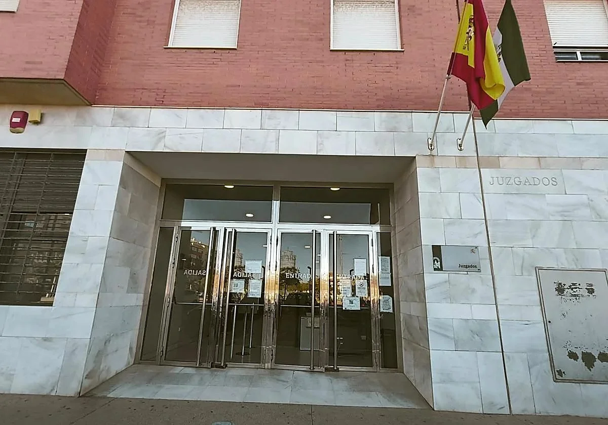 Libertad condicional para el acusado de circuncidar en casa a un bebé que falleció después en Almería