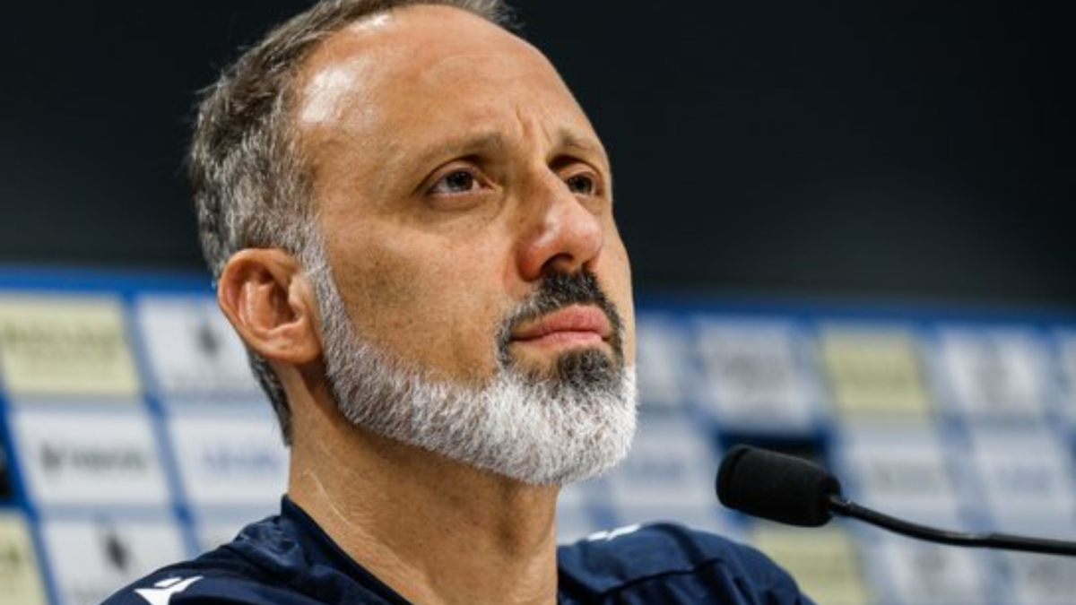 Matarazzo: "Todo el mundo no habla de la final, mi equipo es consciente de que tiene que ganar al Levante"