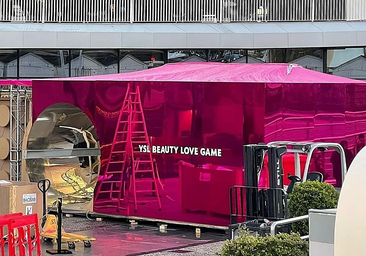 Yves Saint Laurent presenta en Málaga su nuevo perfume con un polo de Jordi Roca