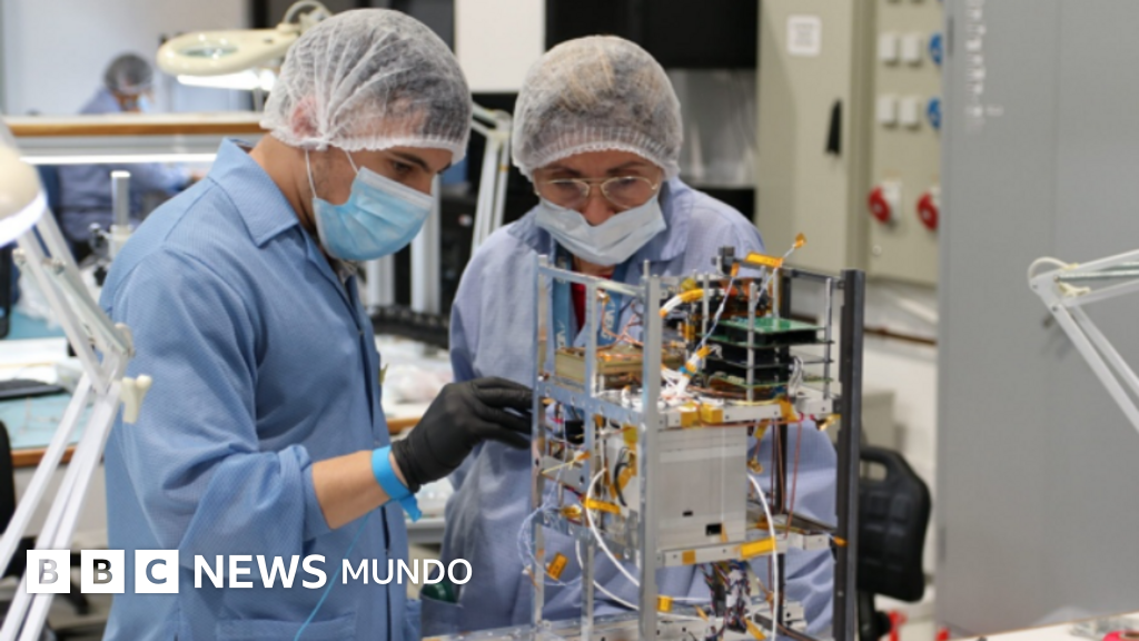 Atenea: cómo es y qué hará el microsatélite desarrollado por Argentina que participa en la histórica misión Artemis II a la Luna