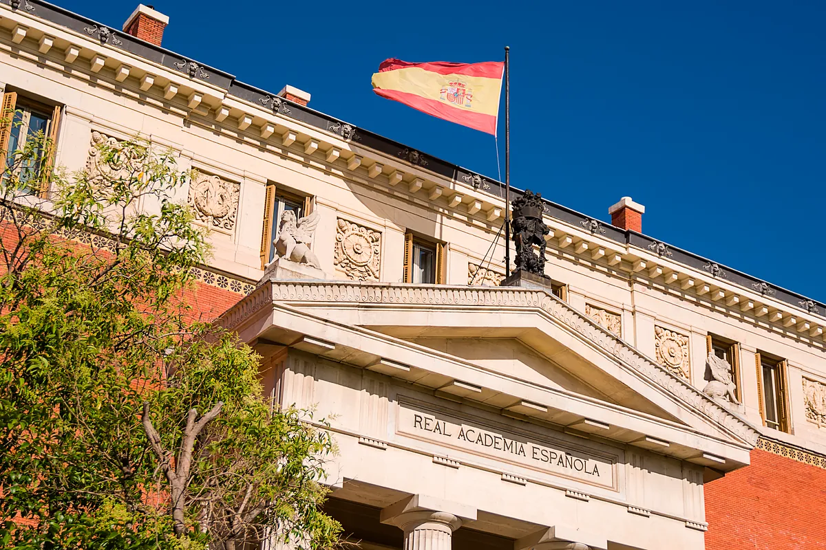 Crudivorismo, milenial o loguearse, nuevas palabras del diccionario de la RAE