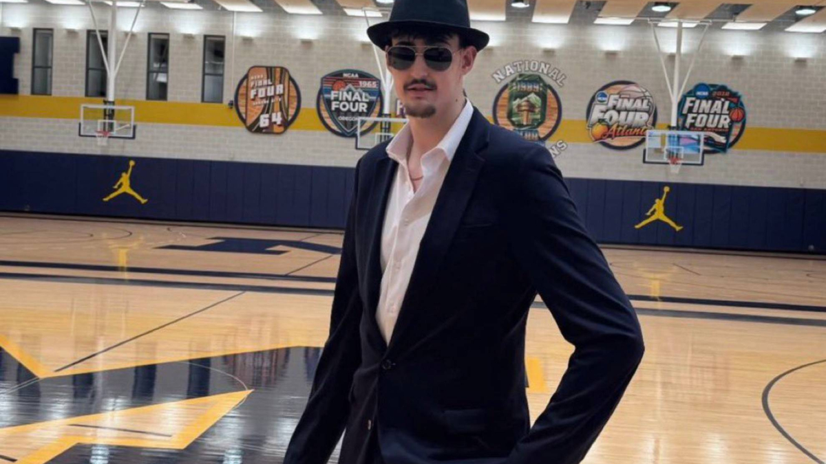 Aday Mara se cita con la historia