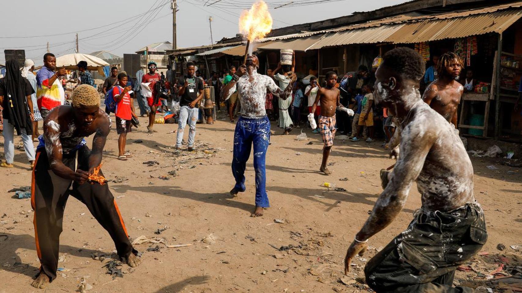 Del yihadismo a la magia negra del 'juju': así usan las mafias la religión para controlar, matar y traficar con órganos en Nigeria