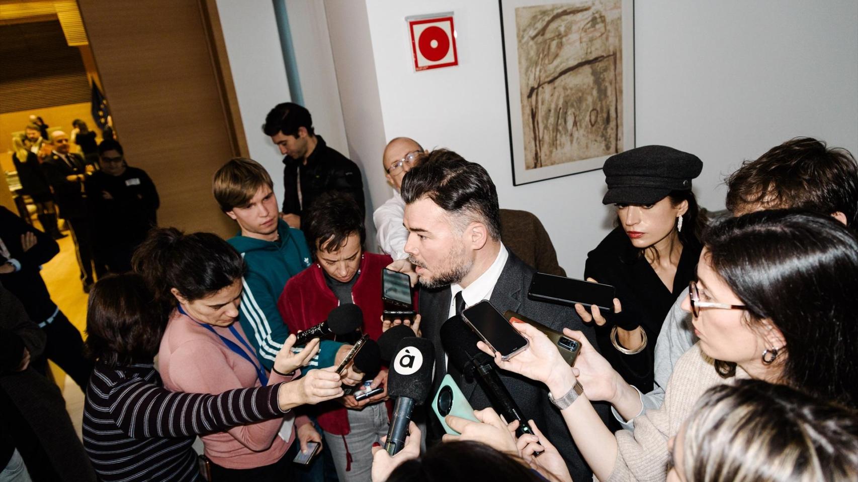 Rufián pide a Sánchez una reunión: "No queremos seguir pasando vergüenza. Que me diga a la cara qué piensa hacer"