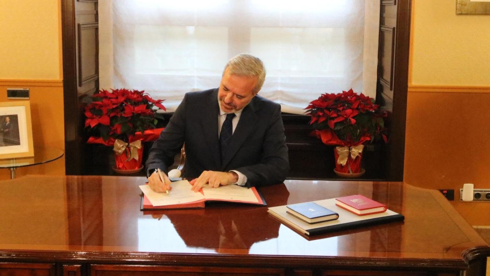 Azcón disuelve las Cortes y convoca oficialmente elecciones el 8 de febrero: "Sin presupuesto no sería posible gobernar"