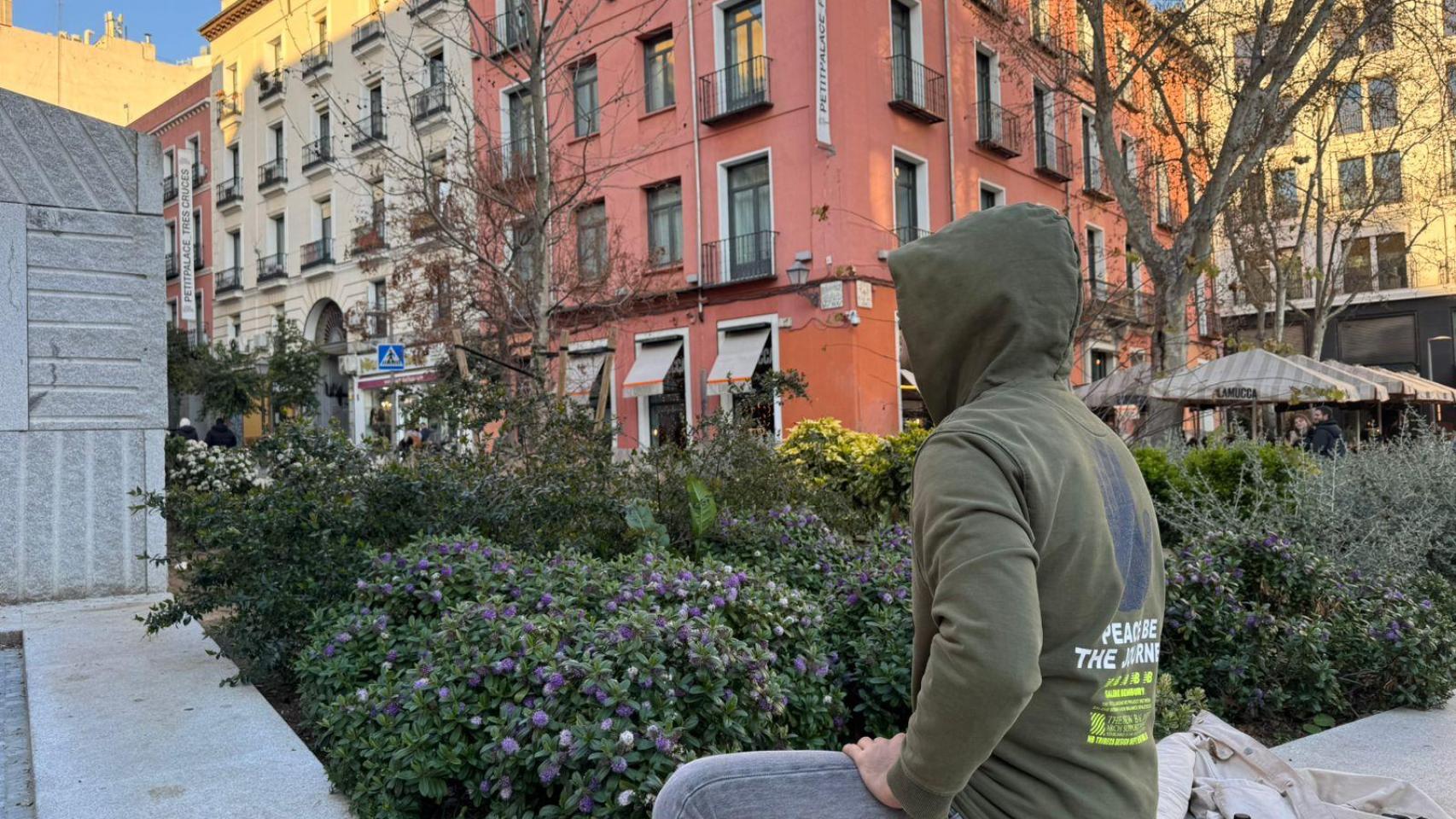 La trampa de los matrimonios gay con españoles a cambio de la nacionalidad: "Sale por 7.000 euros, más 2.000 por cada hijo"