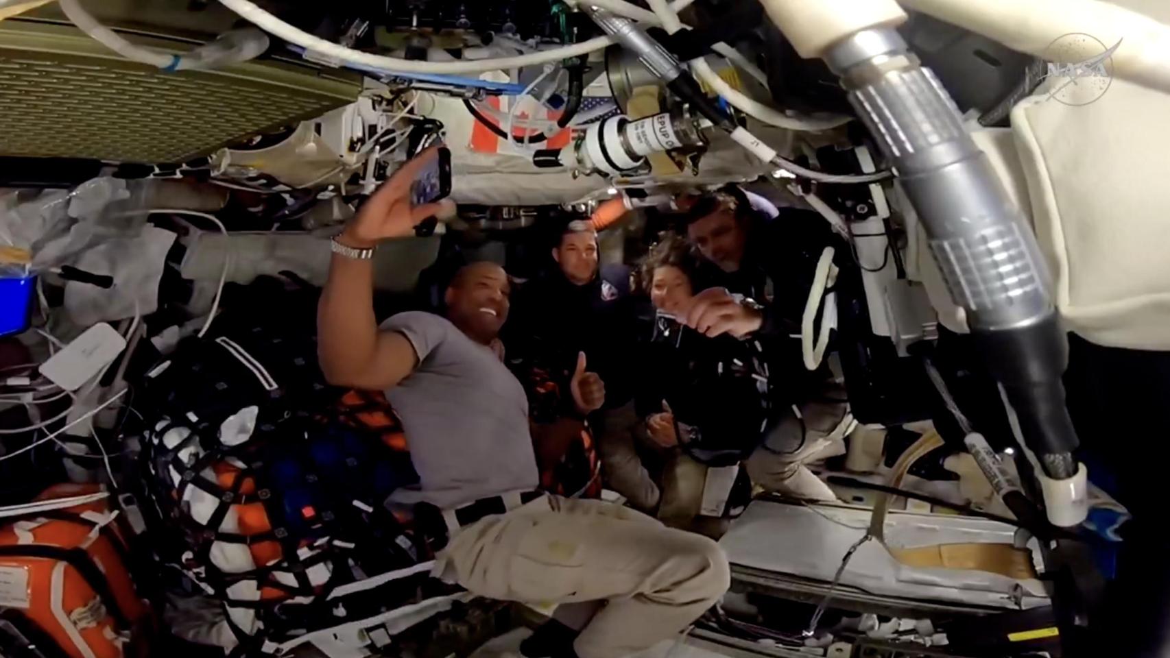 Artemis II ante el momento clave: el sobrevuelo a la Luna que "lleva al ser humano más lejos que nunca en el espacio"