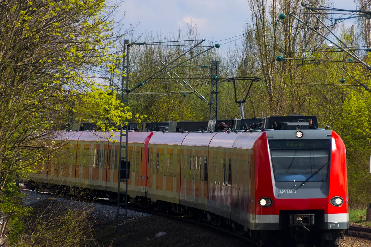 Sánchez anuncia un abono de transportes único para todo el país