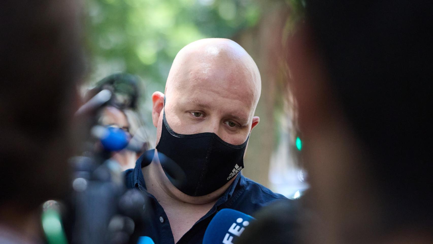 El juez procesa por estafa al financiador de Alvise y a 9 personas más y les impone una fianza de casi 250 millones