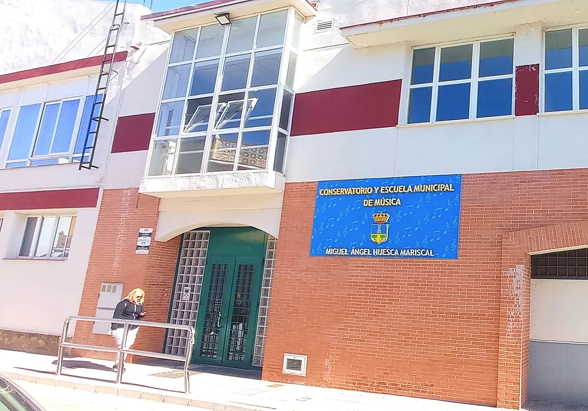 La Escuela de Música de Alhaurín de la Torre, sin ascensor por falta de repuestos