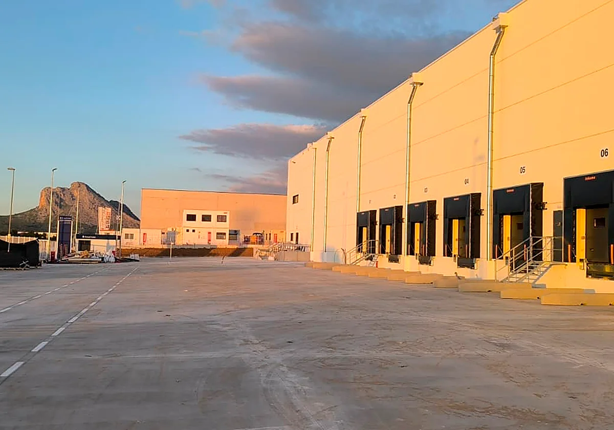 El centro de distribución de Leroy Merlin en Antequera ya está listo para abrir