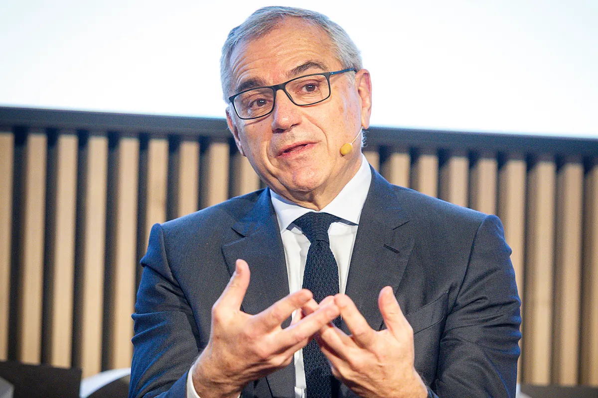 Puig y Estée Lauder se citan en Nueva York para negociar la fusión