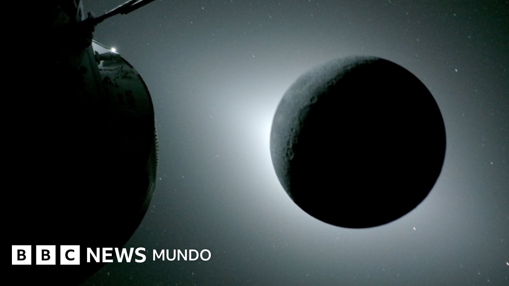 Un eclipse solar y una puesta de Tierra: las espectaculares imágenes del sobrevuelo lunar de la tripulación de Artemis II