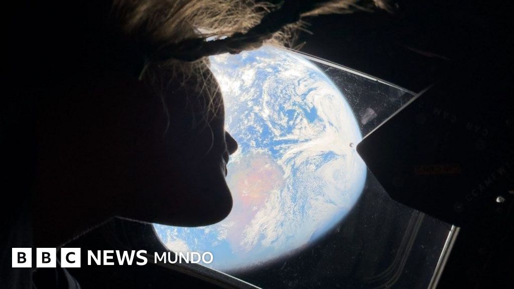 Los astronautas de Artemis II se convierten en los humanos que más lejos han viajado en el espacio: los 40 minutos críticos en los que perdieron contacto con la Tierra