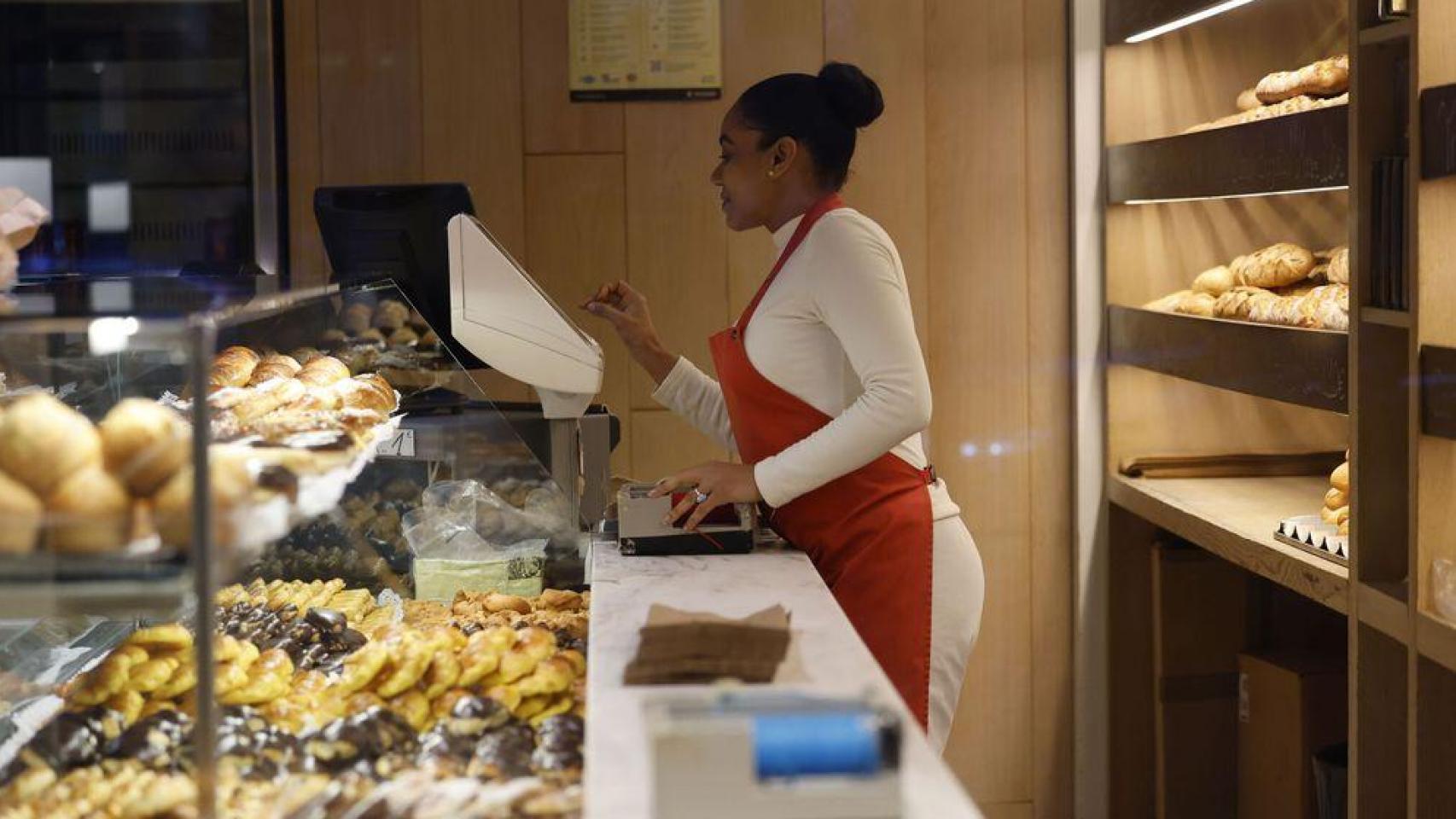 Los inmigrantes universitarios se van a Europa y agricultores y camareros vienen a España: así perdemos la batalla del talento