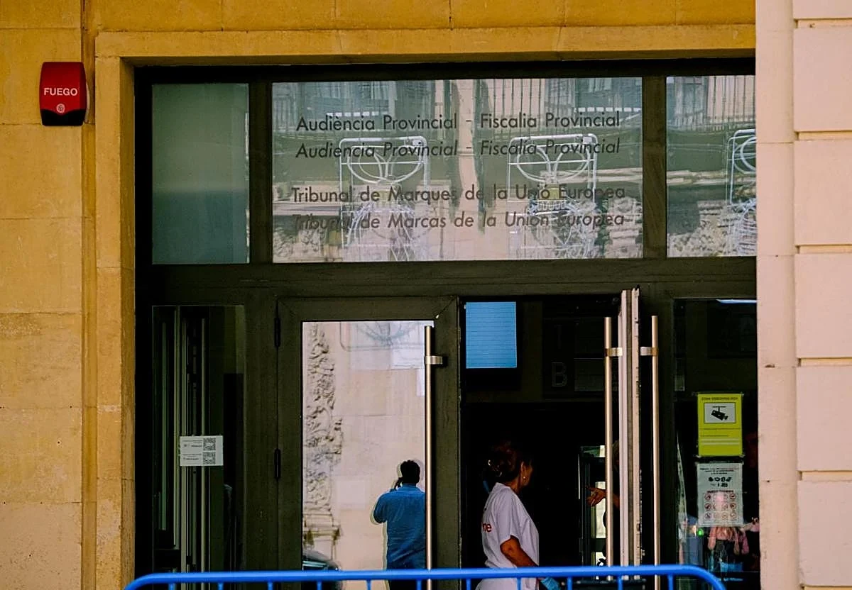 Seis años de prisión a un manitas por agresión sexual a una menor en Alicante