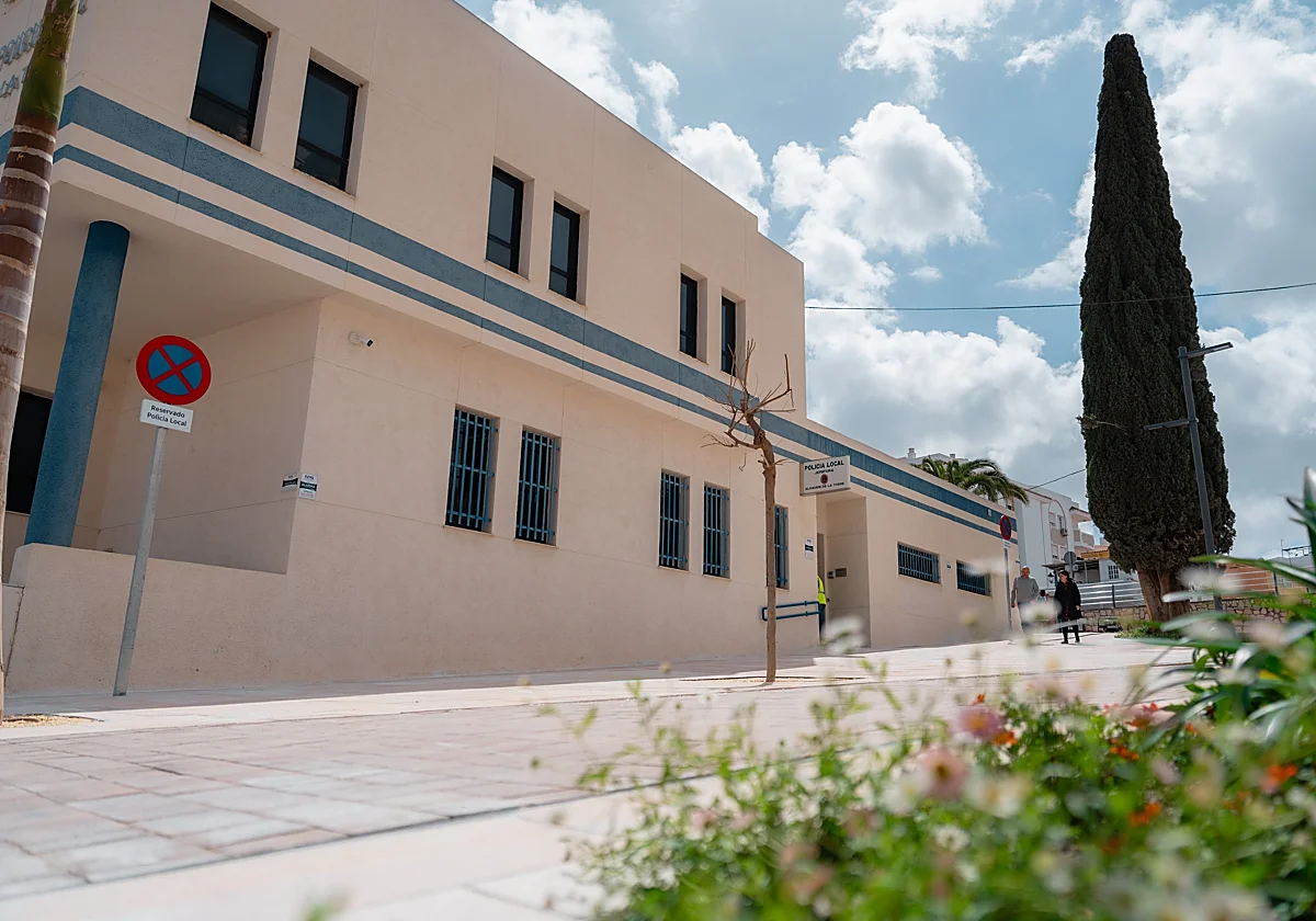 Alhaurín de la Torre oferta 13 plazas de Policía Local mientras avanza en la incorporación de 9 agentes