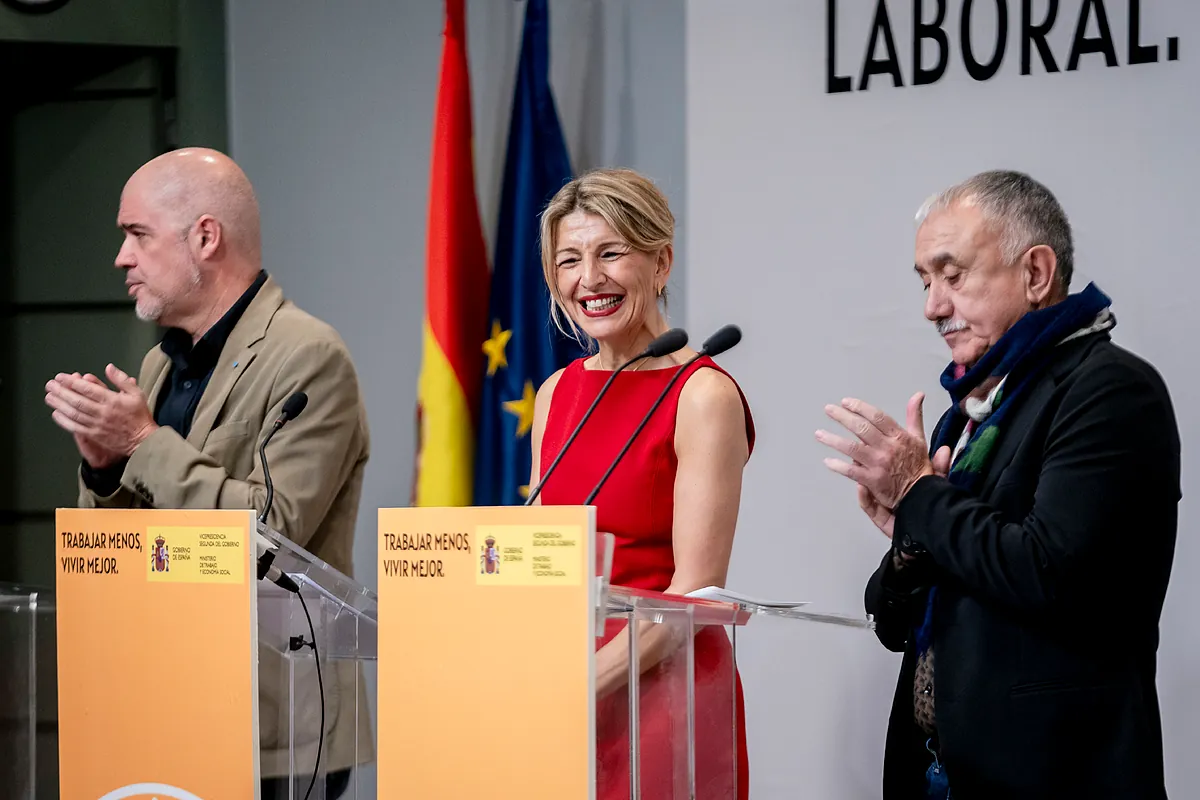 Trabajo y los sindicatos pactan elevar a 10 días el permiso por fallecimiento y crear uno de 15 días por cuidados paliativos