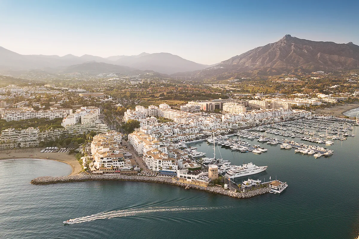 La familia Vidiella pone a la venta Puerto Banús