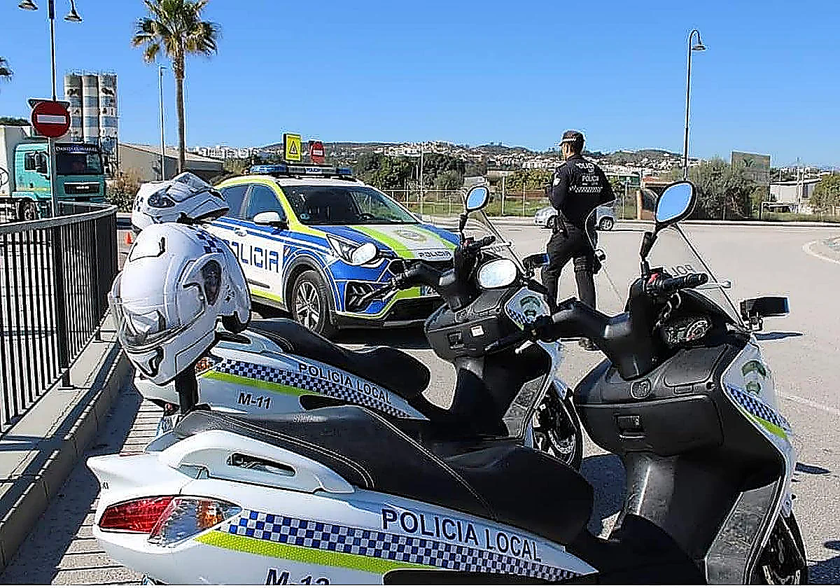 Mijas police arrest drunk driver for threats and disobeying orders