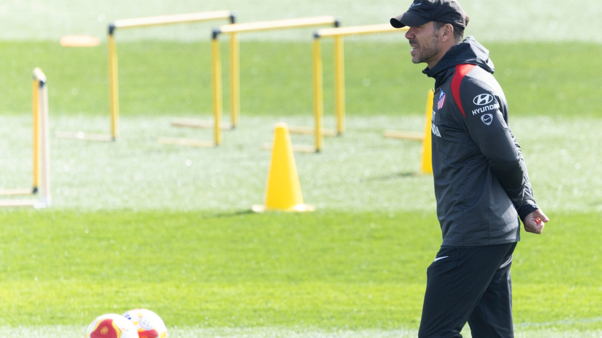 La cantera asoma para Sevilla ante las bajas y la vuelta de la Champions