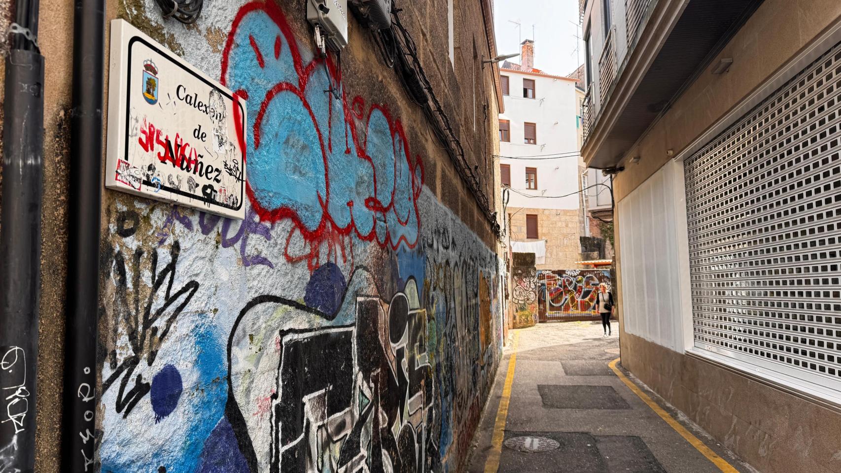 Herida grave una menor de diez años tras precipitarse desde un balcón en Vigo