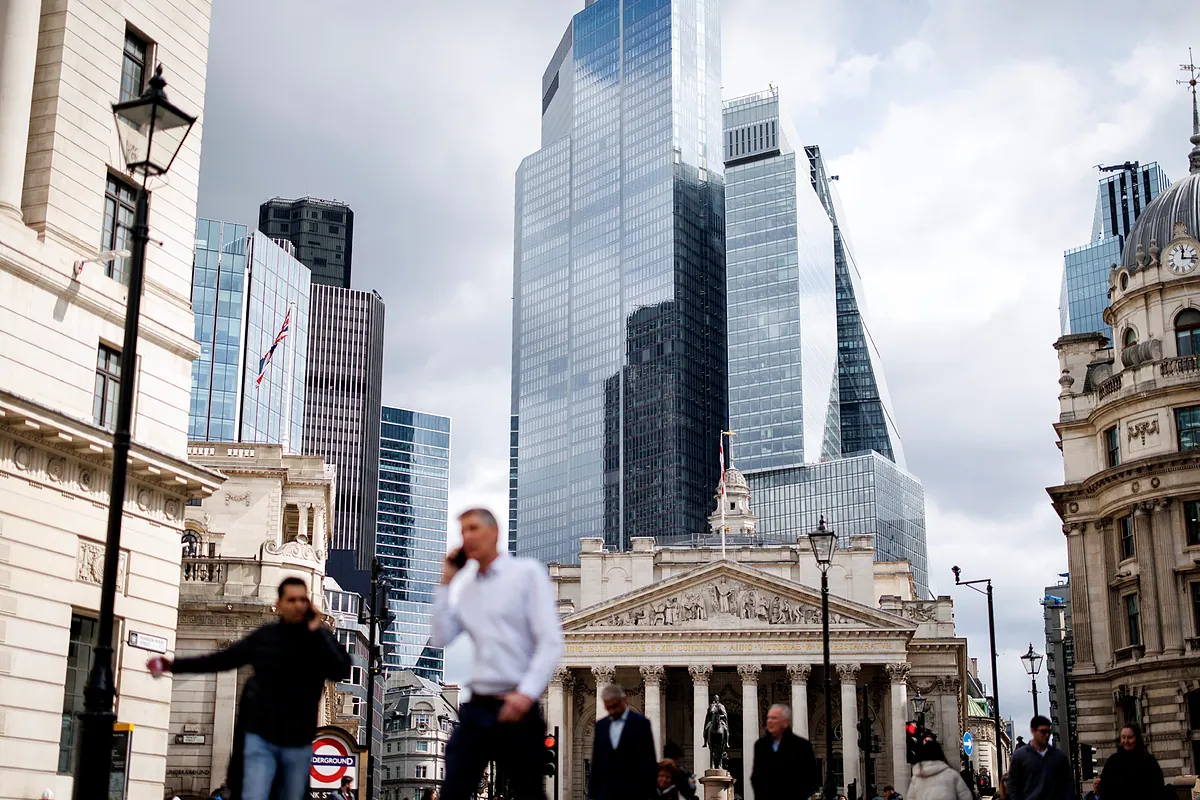 Uzbekistán se prepara para sacar a Bolsa activos estatales en Londres