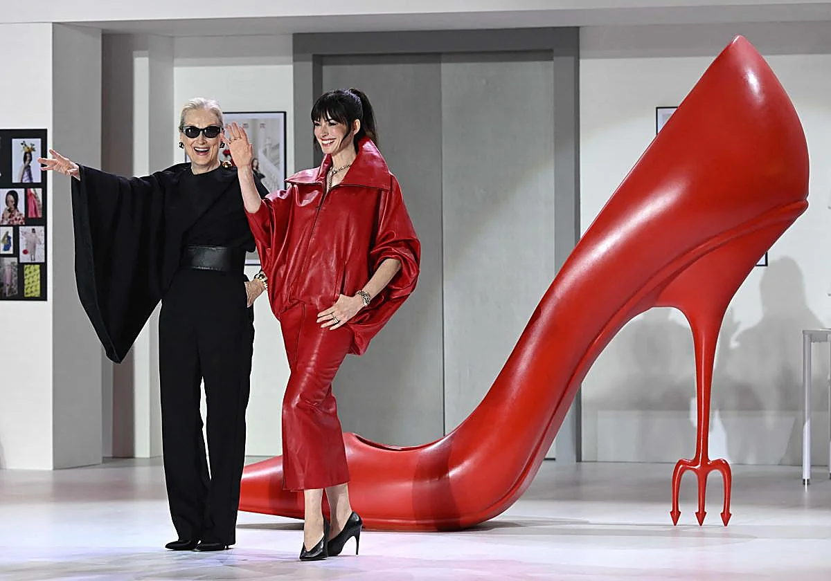 «¿Quién regala Chanel?»