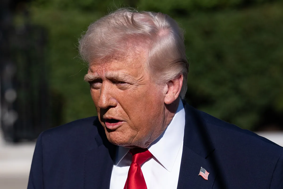 Trump anuncia que EEUU va a tomar el control del estrecho de Ormuz